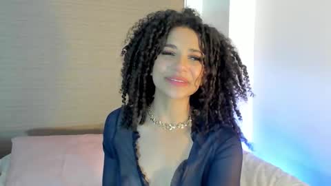 naomidawson online show from September 2025 12:11:01 AM