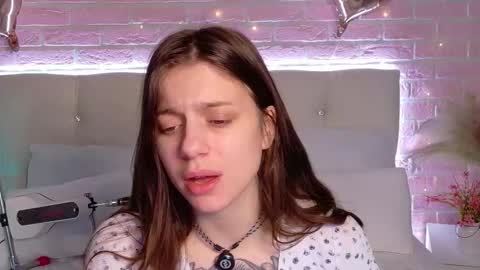 Naomi online show from November 2025 04:45:02 AM