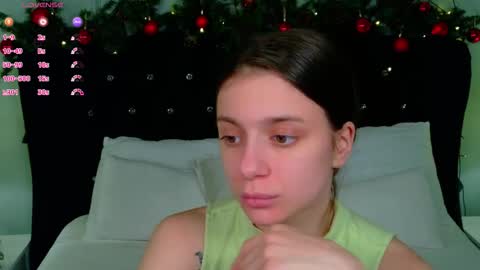 Naomi online show from December 2025 09:49:01 AM