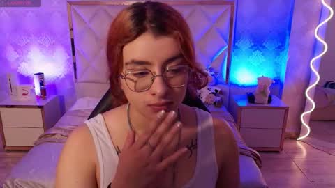 Snapshot of naomy_tay1 chatting on November 2025 04:01:02 AM Naomy online show from November 2025 04:01:02 AM