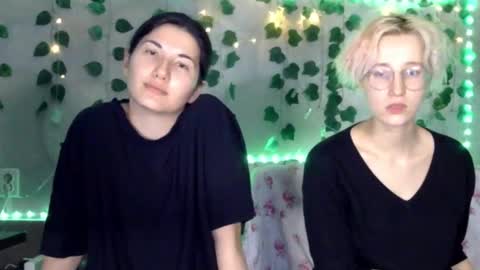 Sleepinthegardn online show from September 2025 07:04:01 PM