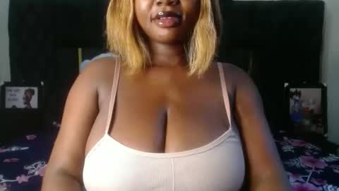 Snapshot of nastie_amanda chatting on November 2025 10:41:02 AM Amanda online show from November 2025 10:41:02 AM