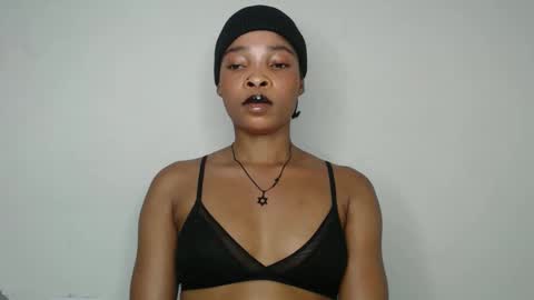 Snapshot of nastie_cumlover chatting on November 2025 06:14:01 PM bella online show from November 2025 06:14:01 PM