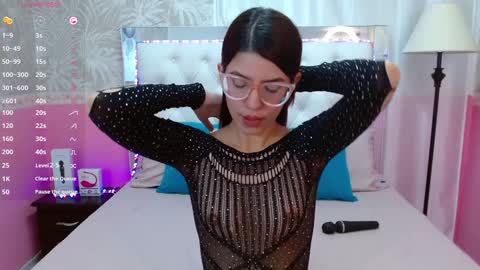   online show from December 2024 08:33:01 PM