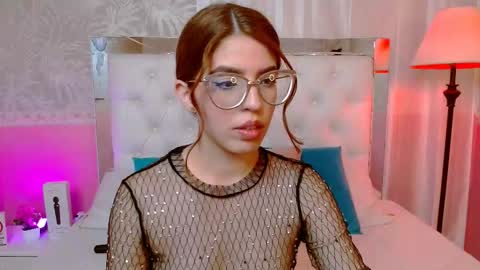   online show from September 2025 08:44:01 PM