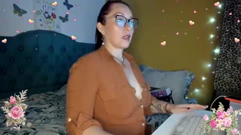 Snapshot of nata_paris chatting on February 2025 12:08:01 AM Natalia online show from February 2025 12:08:01 AM