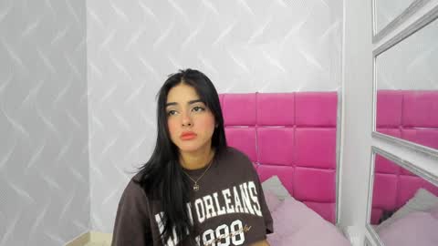 Naty  online show from February 2025 12:46:02 PM