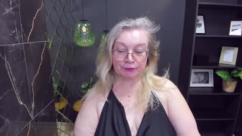 NataliCloud online show from December 2024 05:01:01 PM