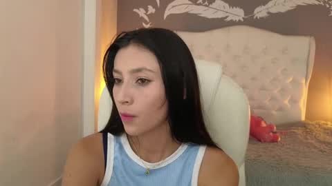 Snapshot of nathaly_blue chatting on January 2025 07:11:01 PM nathaly_blue online show from January 2025 07:11:01 PM