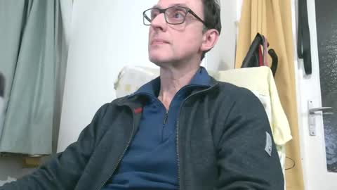 Snapshot of naturista25 chatting on December 2025 05:07:02 PM naturista25 online show from December 2025 05:07:02 PM