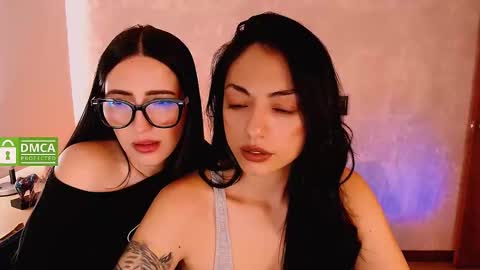 Natalia  Valeria online show from December 2024 02:11:01 PM