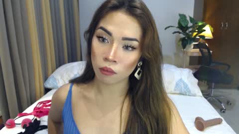 Queen Jess online show from December 2024 06:05:01 PM