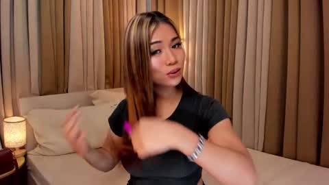 Snapshot of naughty_hunk_yuki chatting on November 2025 06:13:01 AM naughty_hunk_yuki online show from November 2025 06:13:01 AM