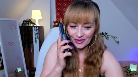 Milana - on air every day except Wednesday from 9 pm to 4 am European time online show from September 2025 07:35:01 PM