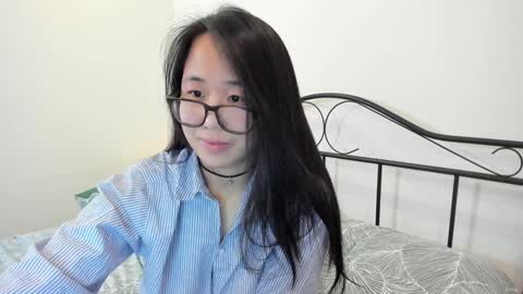 Gigi Chu  online show from January 2025 04:33:02 PM