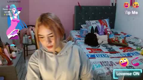naughtyplayass online show from December 2024 07:10:01 PM