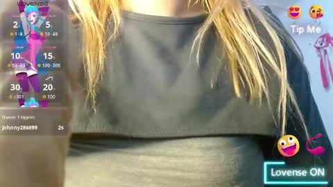 naughtyplayass online show from December 2024 10:00:01 PM
