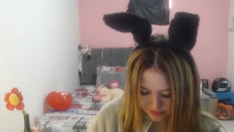 naughtyplayass online show from March 2025 07:38:02 PM