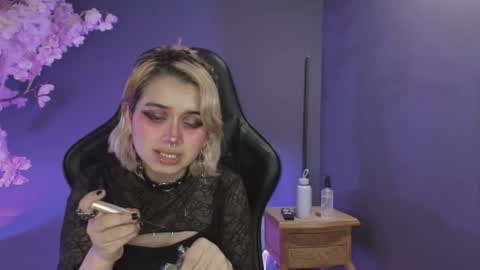 Snapshot of navier__ chatting on October 2025 01:04:02 PM Navier online show from October 2025 01:04:02 PM