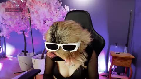 Snapshot of navier__ chatting on November 2025 03:22:01 PM Navier online show from November 2025 03:22:01 PM