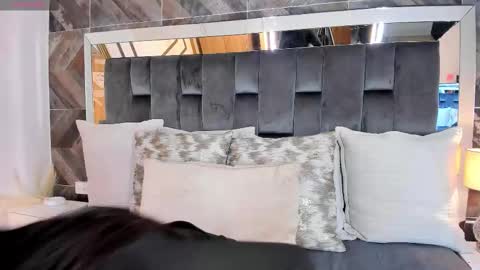    online show from December 2025 11:37:01 AM