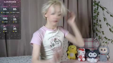 NextVibe1 online show from October 2025 07:44:02 PM