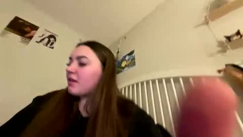 Nia online show from December 2025 06:19:02 AM