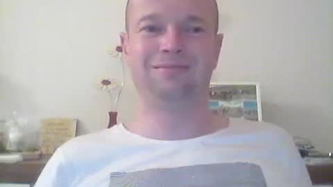 nick1990b online show from September 2025 05:51:02 PM