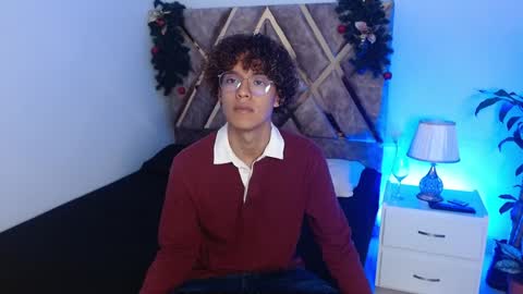 Nickolas Muoz online show from December 2024 12:23:02 PM