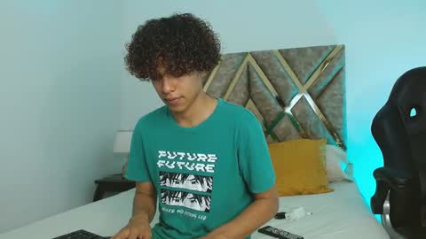 Nickolas Muoz online show from January 2025 03:07:01 PM