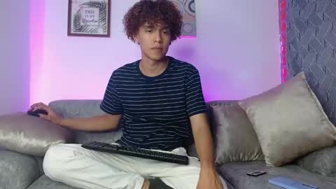 Nickolas Muoz online show from February 2025 08:05:01 PM