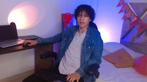 Nickolas Muoz online show from February 2025 07:16:02 PM