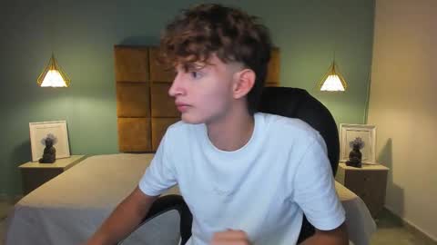 Snapshot of nicolasferrer18 chatting on November 2025 07:21:01 PM nicolasferrer18 online show from November 2025 07:21:01 PM