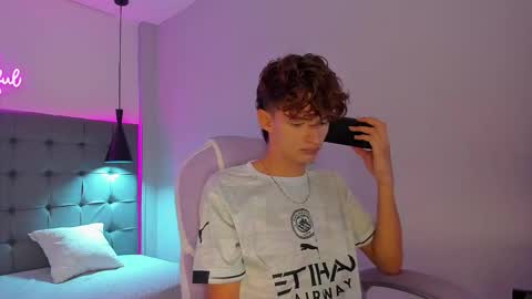 Snapshot of nicolasferrer18 chatting on November 2025 07:25:02 PM nicolasferrer18 online show from November 2025 07:25:02 PM