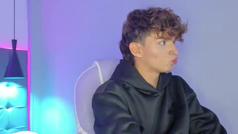 Snapshot of nicolasferrer18 chatting on December 2025 07:23:02 PM nicolasferrer18 online show from December 2025 07:23:02 PM