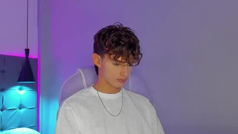 Snapshot of nicolasferrer18 chatting on December 2025 07:44:01 PM nicolasferrer18 online show from December 2025 07:44:01 PM