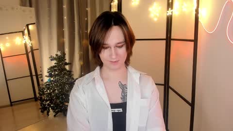 Nicole online show from December 2024 09:39:01 AM