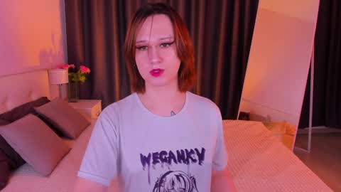 Nicole online show from February 2025 11:32:01 AM