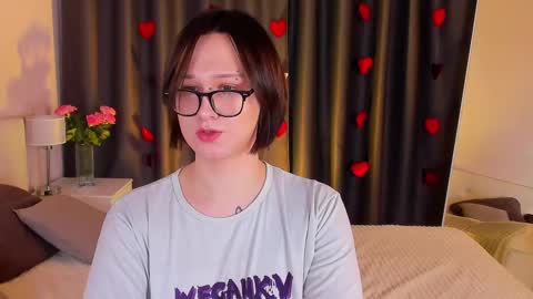 Nicole online show from February 2025 04:35:02 PM