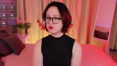 Nicole online show from February 2025 11:28:02 AM