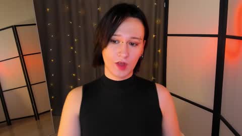 Nicole online show from February 2025 02:06:02 PM