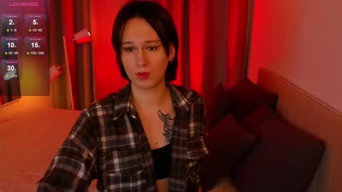 Nicole online show from February 2025 10:59:01 AM