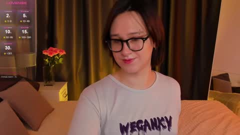 Nicole online show from February 2025 01:28:02 PM