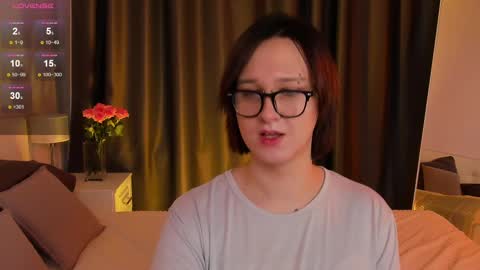 Nicole online show from February 2025 04:42:02 PM