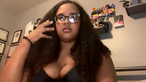 Snapshot of nicolette356 chatting on October 2025 09:12:02 PM nicolette356 online show from October 2025 09:12:02 PM