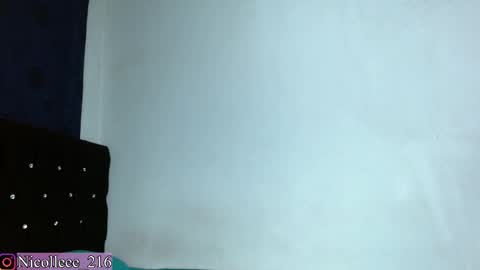 Snapshot of nicolle_sabinas chatting on November 2025 06:31:02 PM Nicolle online show from November 2025 06:31:02 PM