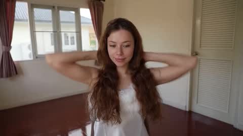 Snapshot of night_jelly chatting on November 2025 12:43:02 AM Aurora online show from November 2025 12:43:02 AM