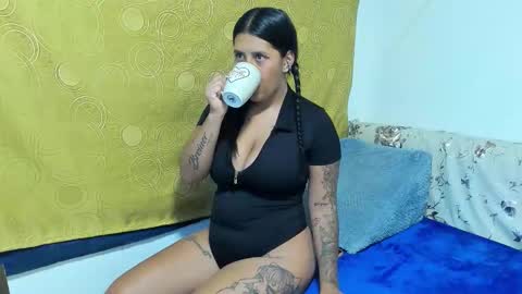 Snapshot of nikitaa20 chatting on October 2025 09:38:02 AM nikita online show from October 2025 09:38:02 AM