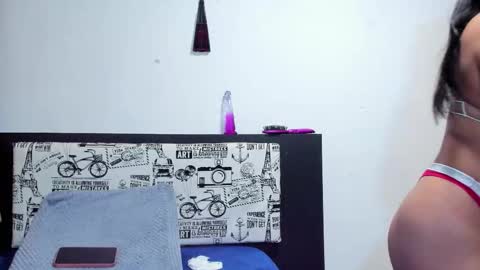 Snapshot of nikitaa20 chatting on October 2025 09:44:01 AM nikita online show from October 2025 09:44:01 AM