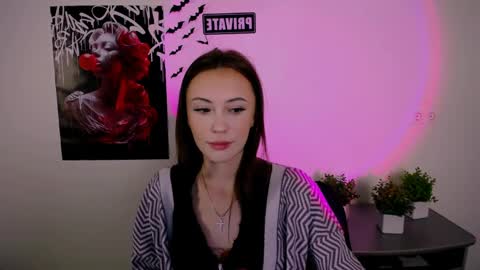 nikonara_ online show from February 2025 03:05:02 PM